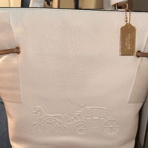 COACH HORSE AND CARRIAGE ANDY TOTE-chalk color